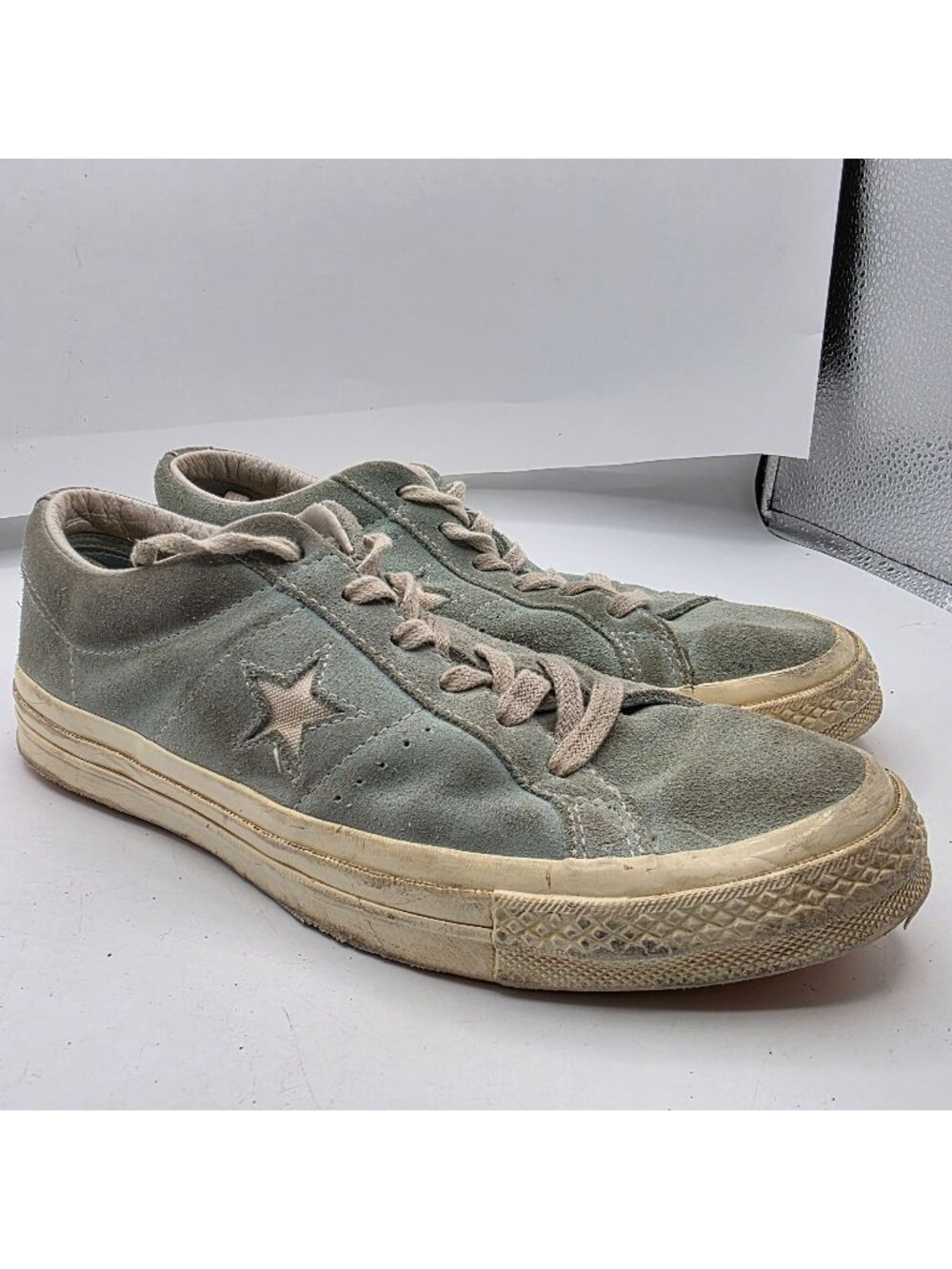 Converse Chuck Taylor All Star Low-Top Mens Shoes Size 5.5 Green Suede Lace-Up